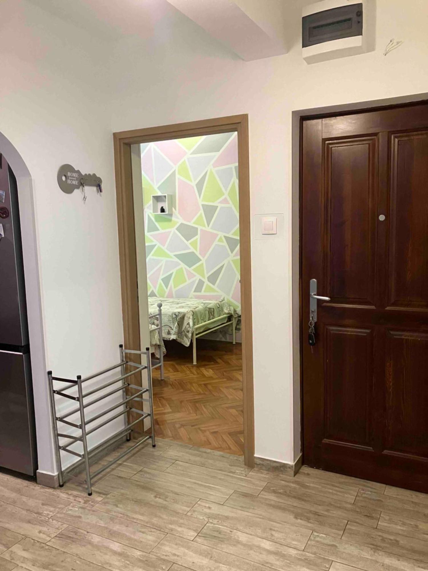 Apartman Natali เวอร์ซาร์ ภายนอก รูปภาพ